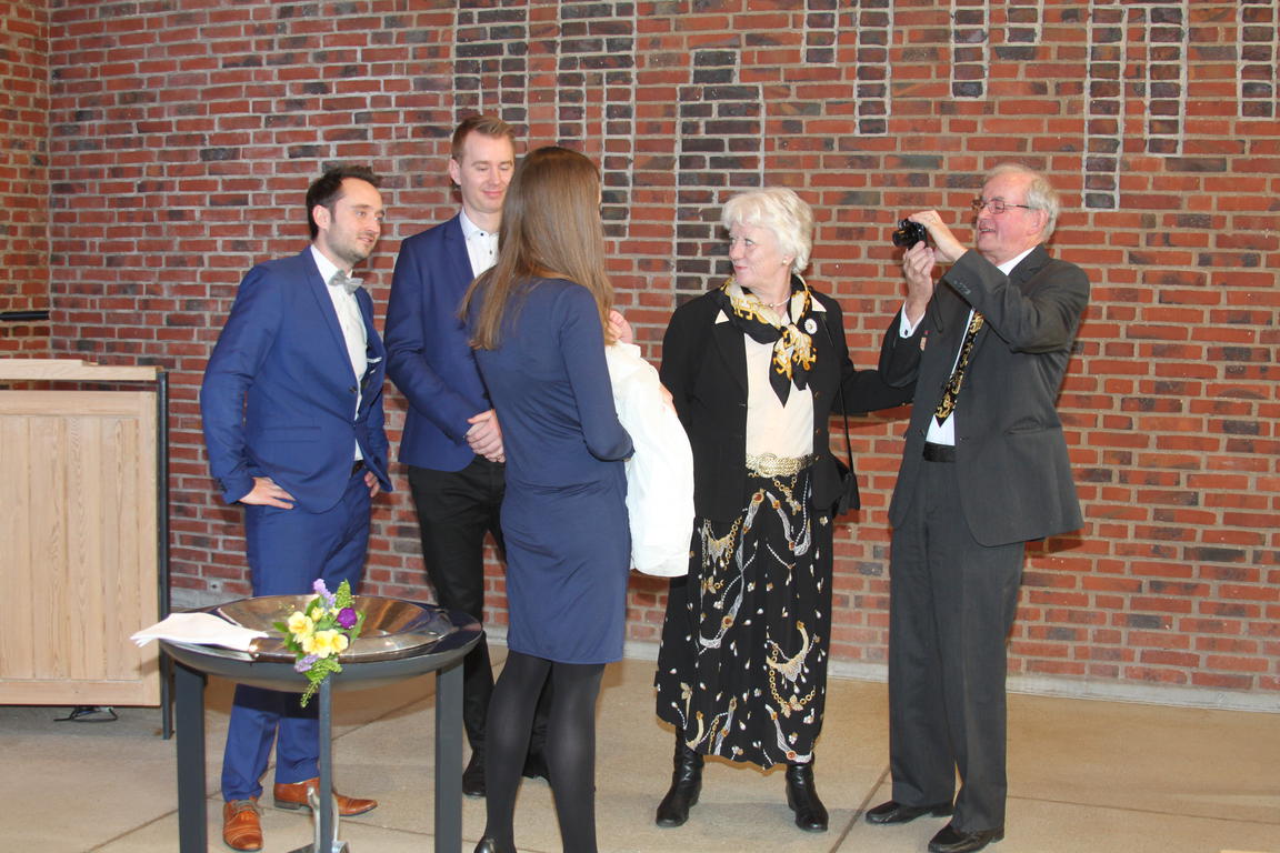 Klik på billedet for at lukke vinduet