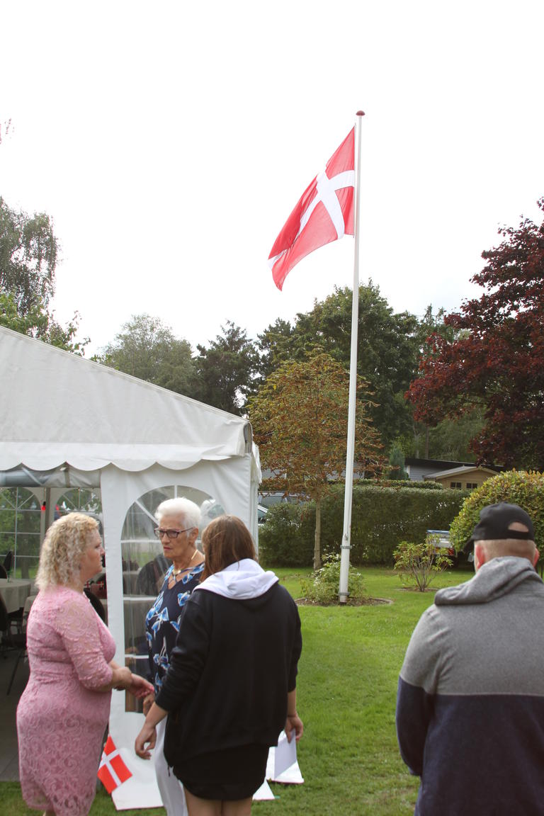 Klik på billedet for at lukke vinduet