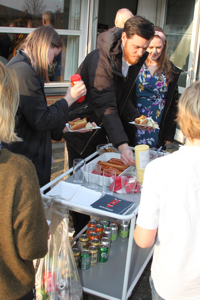 Klik på billedet for at lukke vinduet