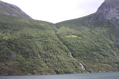 Klik på billedet for at se det i større format