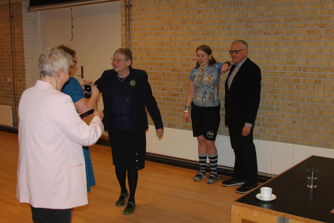 Klik på billedet for at lukke vinduet