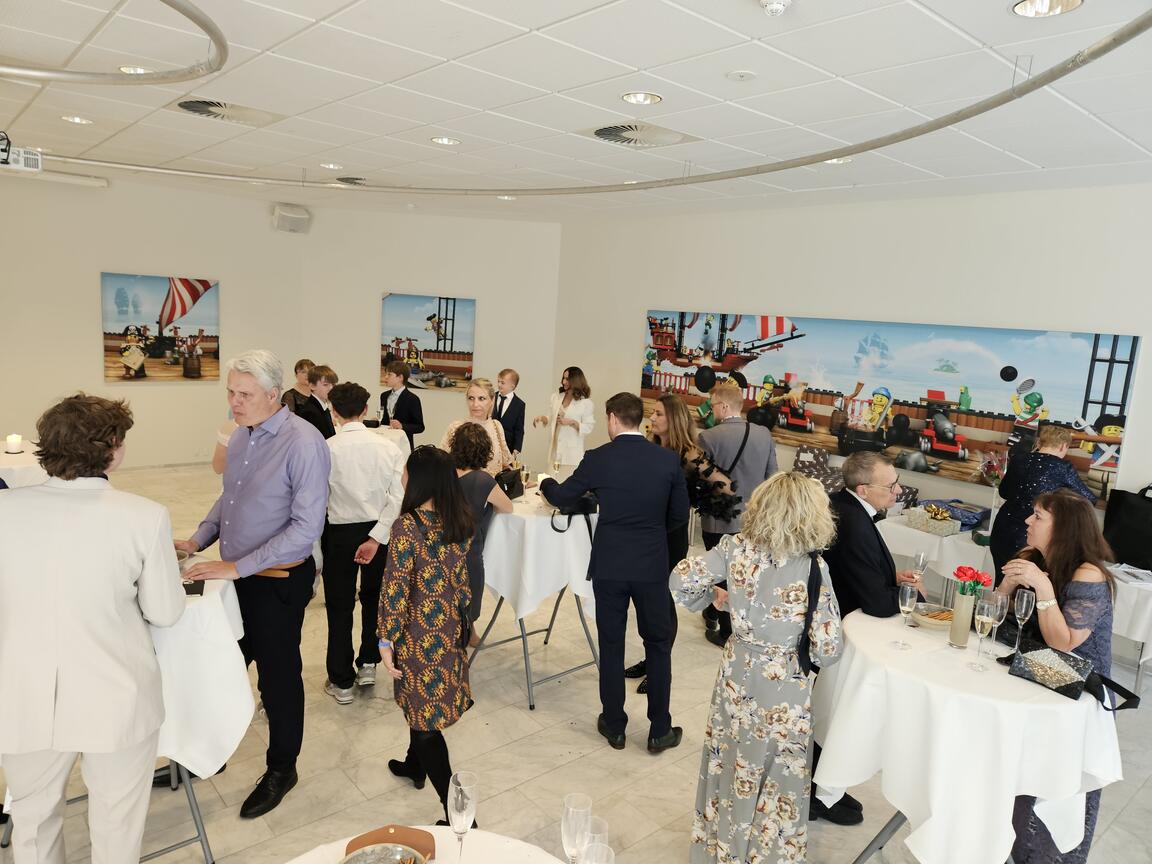 Klik på billedet for at lukke vinduet