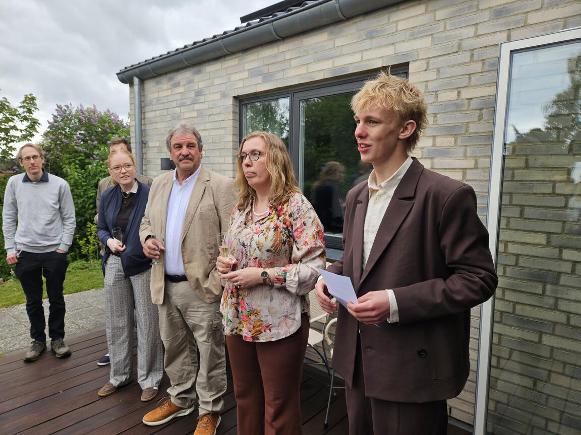 Klik på billedet for at lukke vinduet