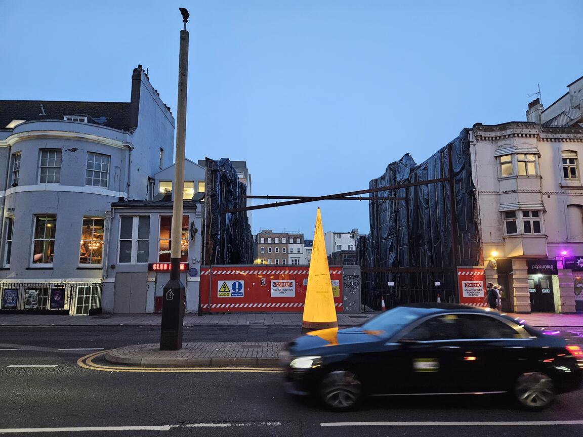 Klik på billedet for at lukke vinduet