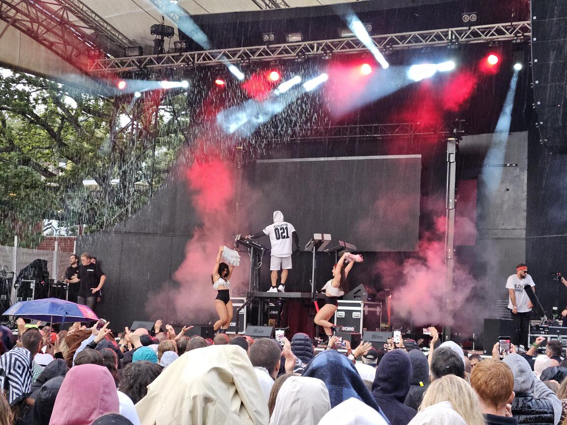 Klik på billedet for at lukke vinduet