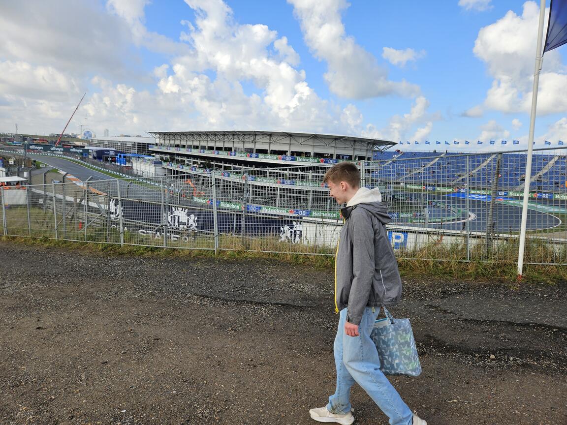 Klik på billedet for at lukke vinduet