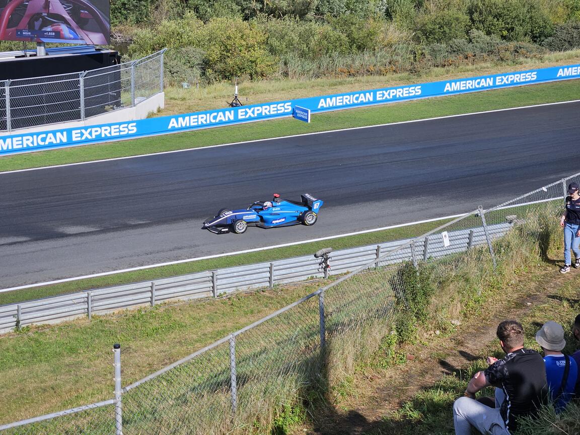 Klik på billedet for at lukke vinduet