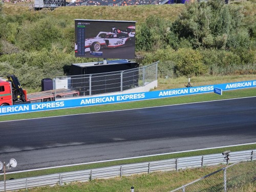 Klik på billedet for at se det i større format