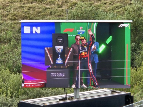 Klik på billedet for at se det i større format