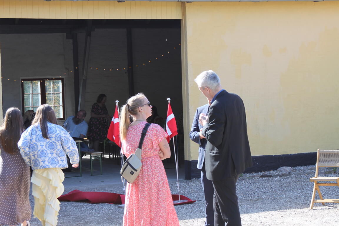 Klik på billedet for at lukke vinduet