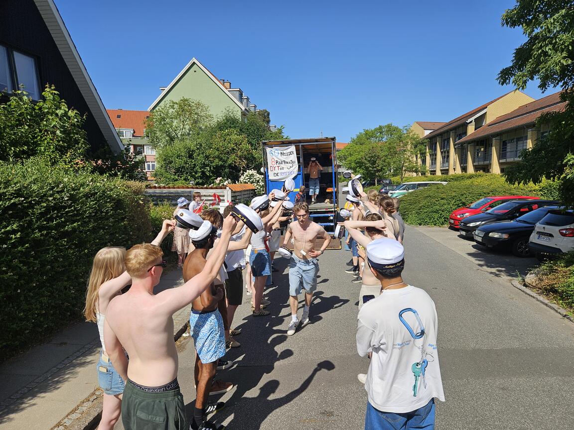 Klik på billedet for at lukke vinduet