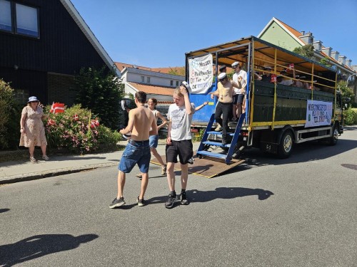 Klik på billedet for at se det i større format