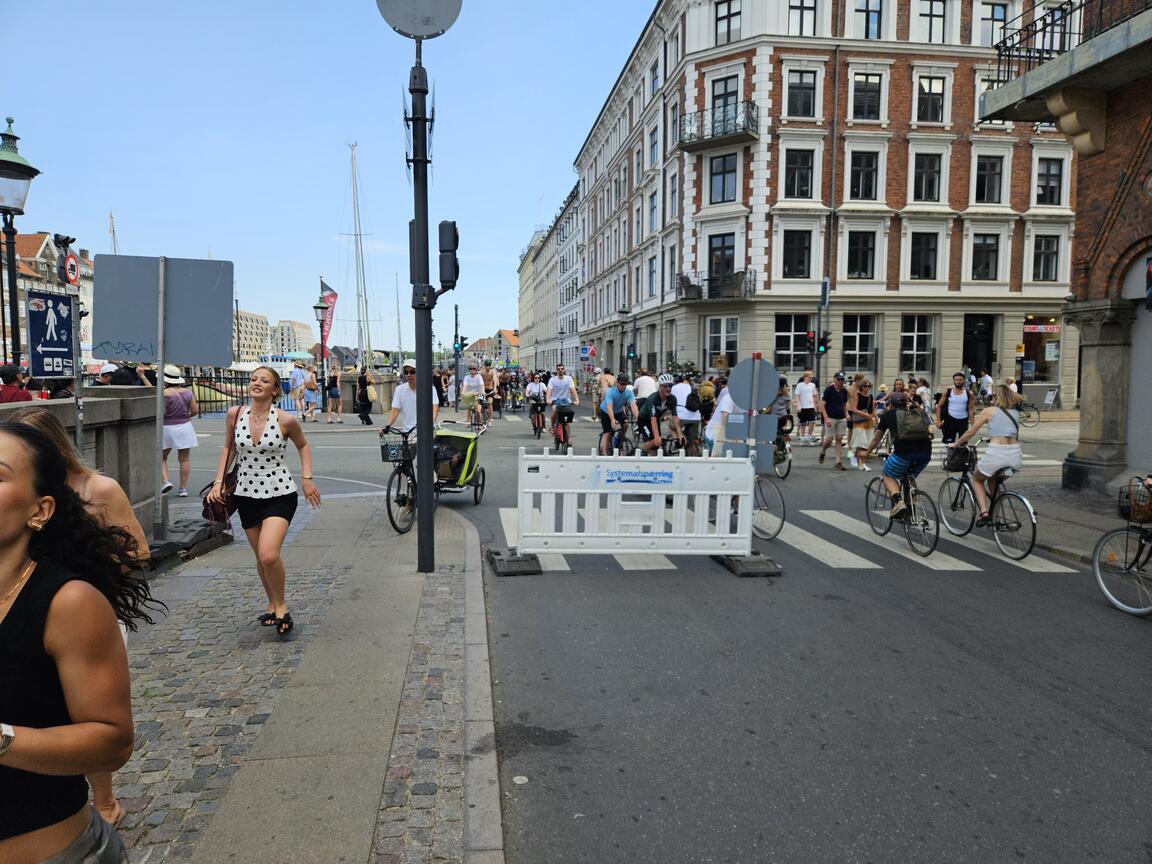Klik på billedet for at lukke vinduet