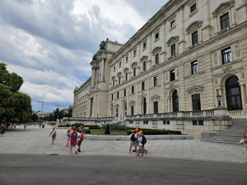 Klik på billedet for at se det i større format