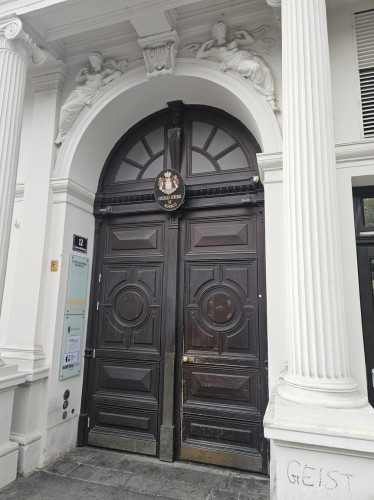 Klik på billedet for at se det i større format